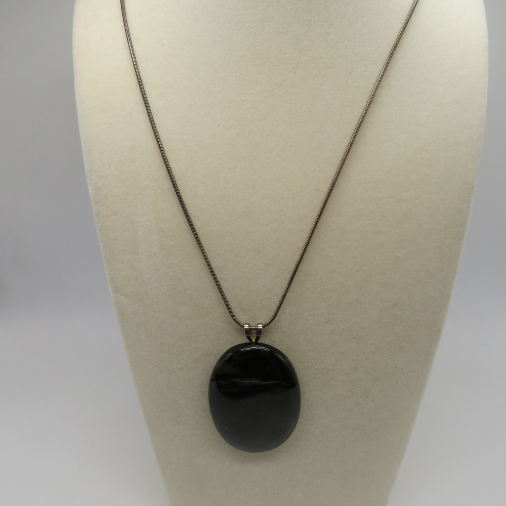 Black Oval Stone Pendant Necklace Silver Tone Snake Chain 16 Inch Adjustable